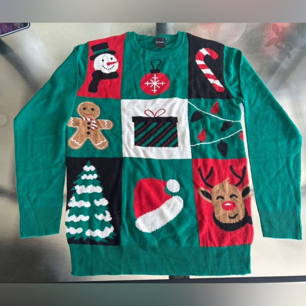 Festive Green Crewneck ugly Christmas Sweater NEW